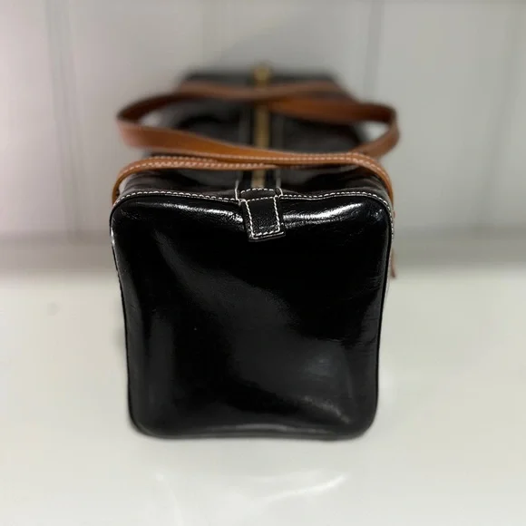 Kate Spade Rectangular Zip Leather Crossbody (Model 11752) - Picture 4 of 11